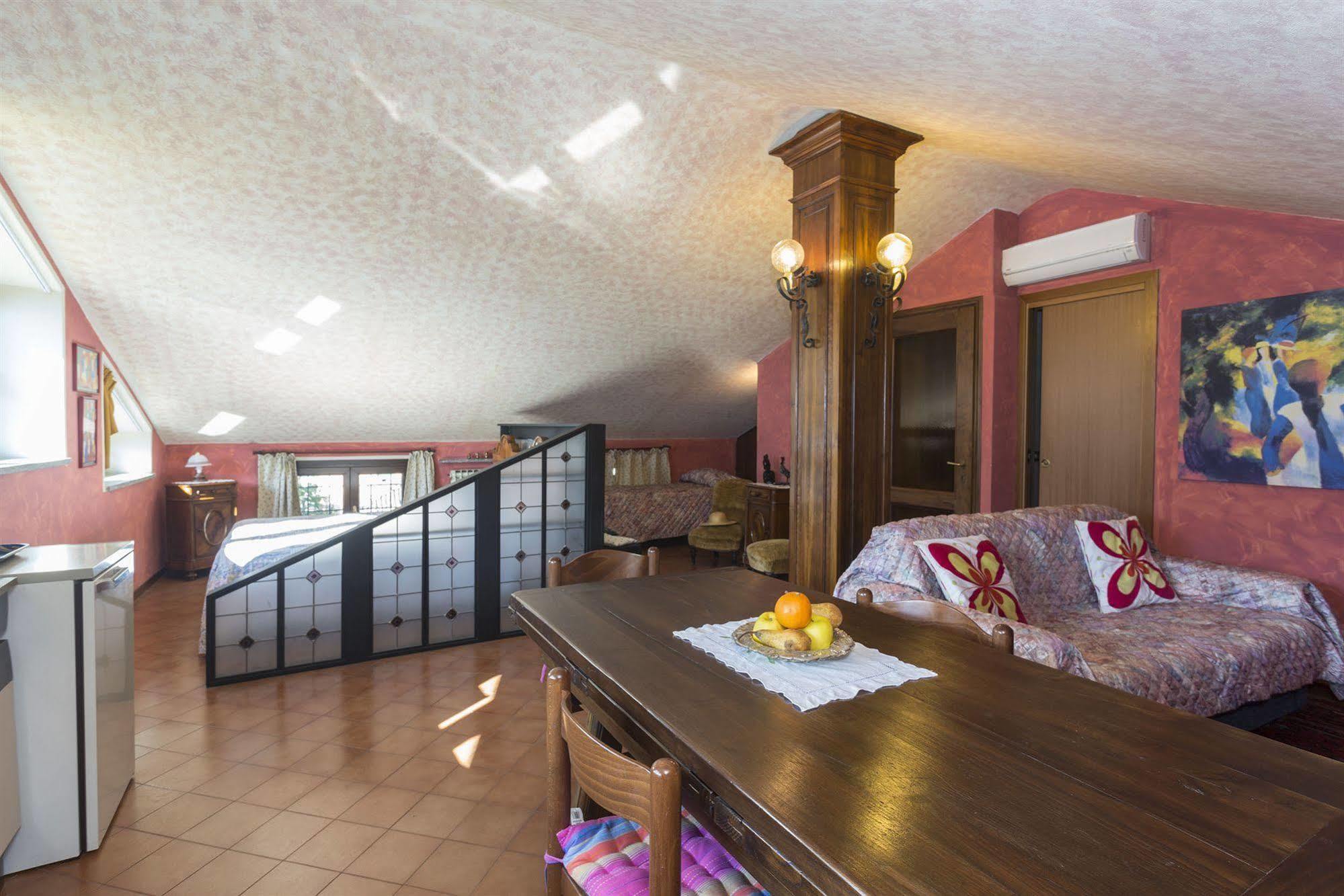 B&B - Foresteria - Frontelago Lake Como Mandello del Lario Kültér fotó