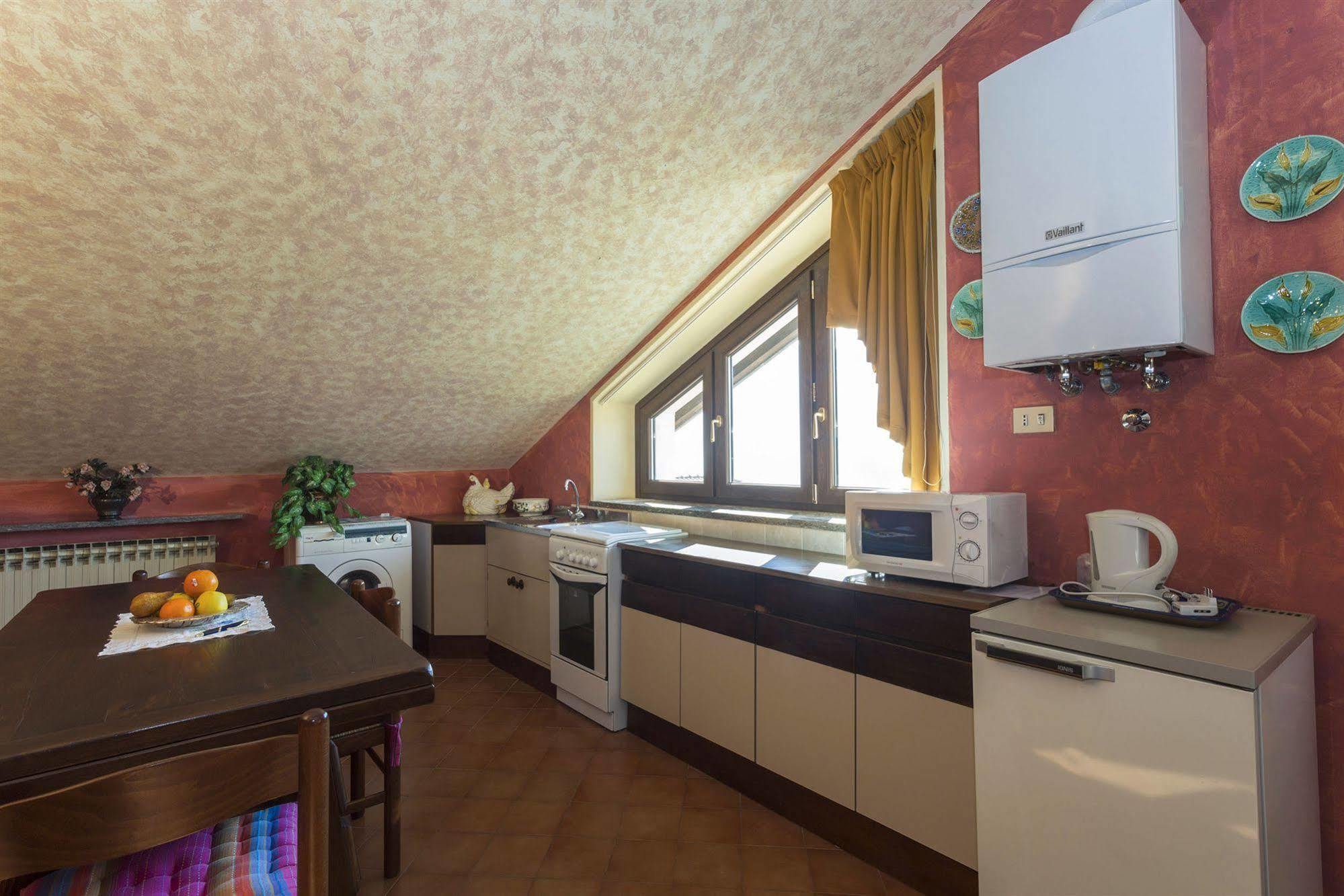 B&B - Foresteria - Frontelago Lake Como Mandello del Lario Kültér fotó